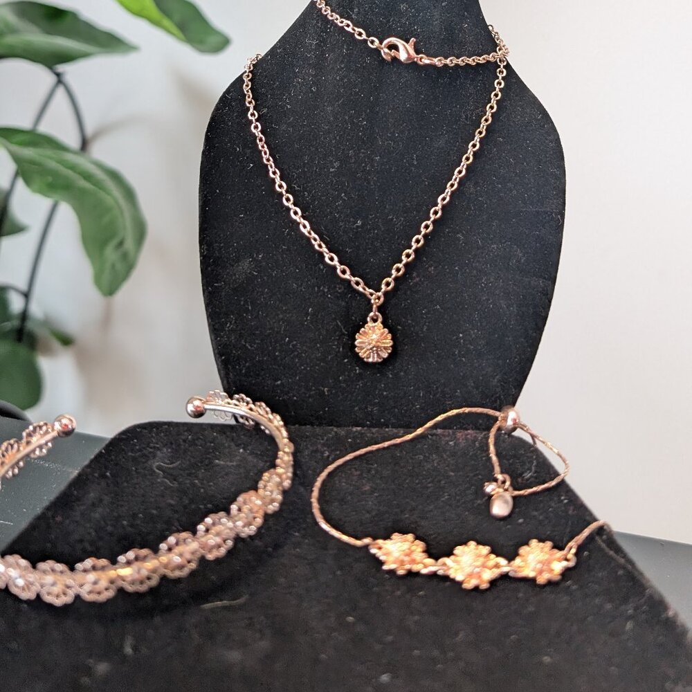 Rose Gold Jewelry set (3 pieces)